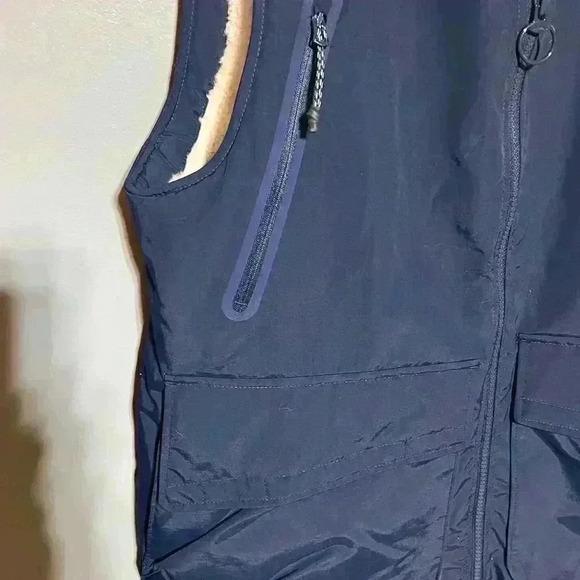 Lands End Faux Sherpa Vest, Size S (34-36)  Waterproof - Picture 2 of 6
